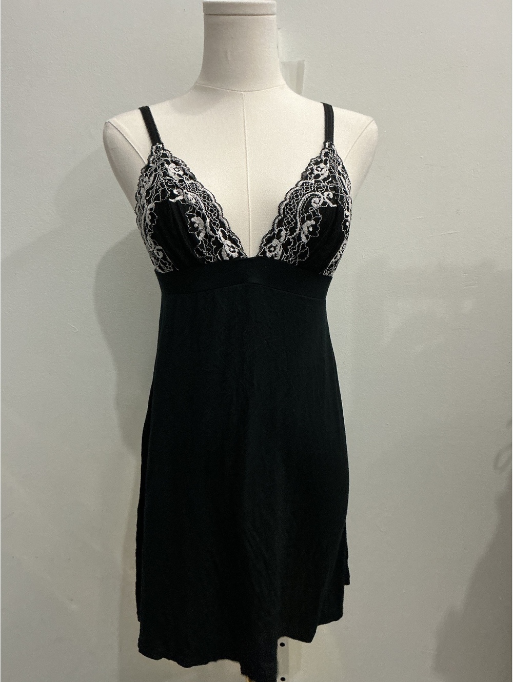 Jezebel Sexy Black Lace Trim Nightgown Sleepwear dress nightie